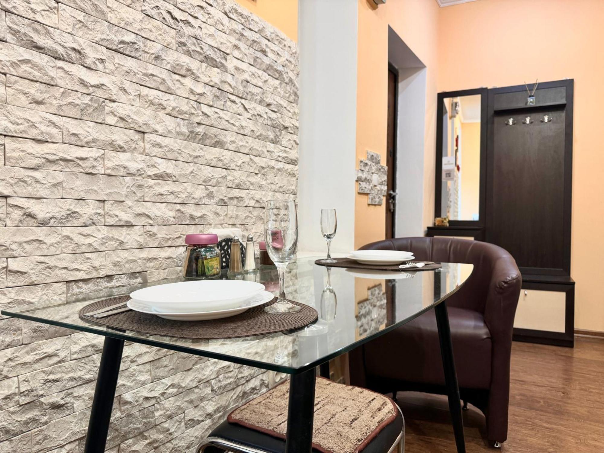Apartpoltava: Cozy With Bbq Terrace And Observation Deck *