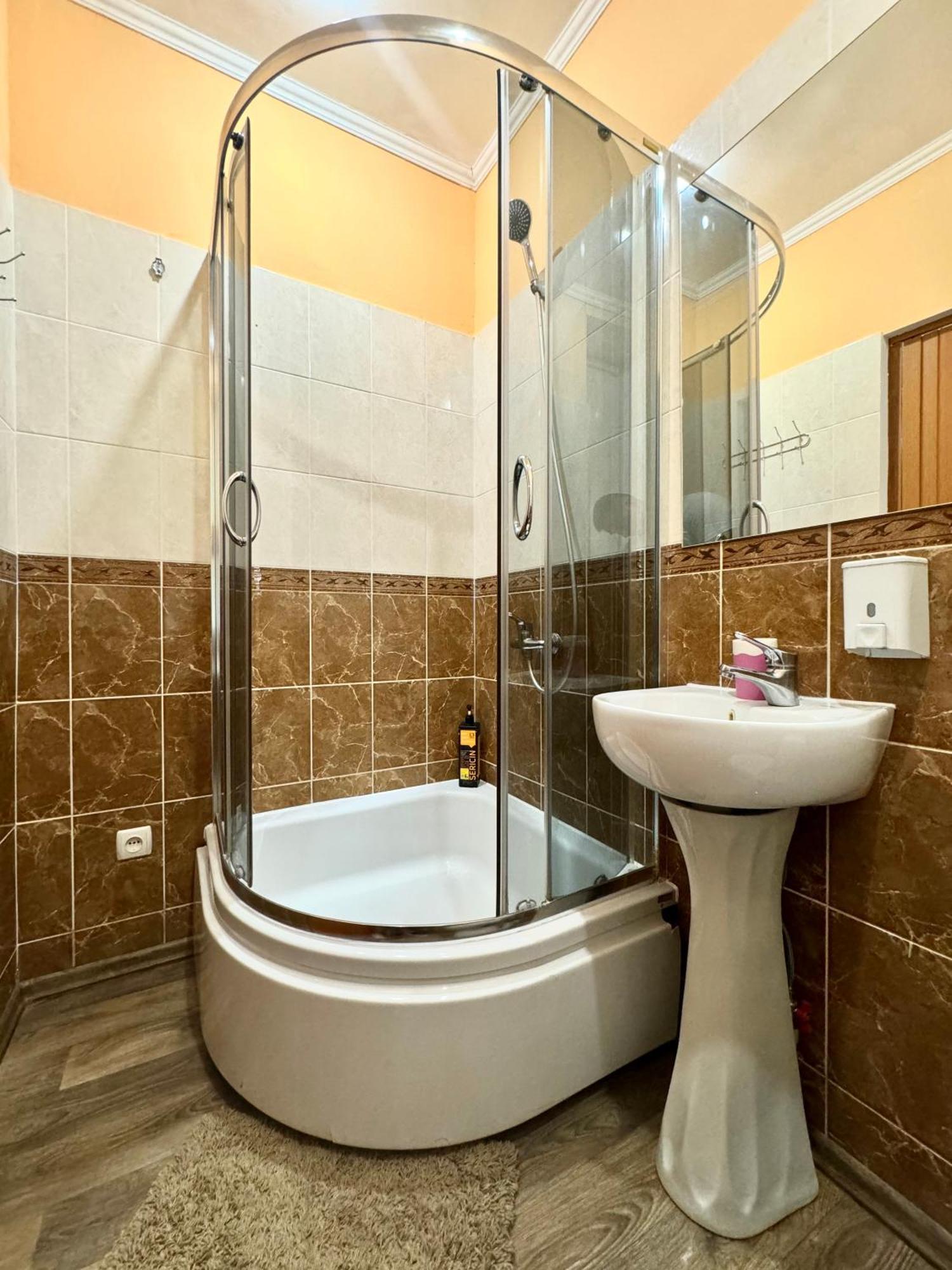 Apartpoltava: Cozy With Bbq Terrace And Observation Deck Apartment